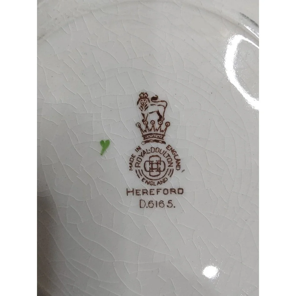 Royal Doulton good pre